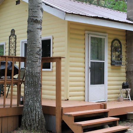 Algonquin'S Edge Resort Madawaska Eksteriør billede