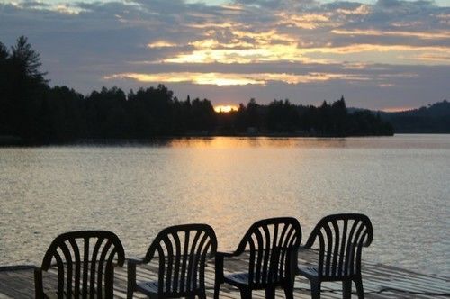 Algonquin'S Edge Resort Madawaska Eksteriør billede